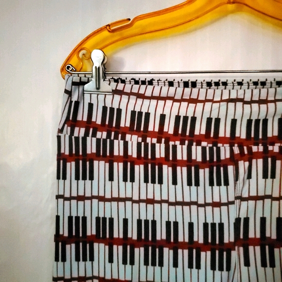 TC XL Black & White Piano Music Lularoe Leggings - Picture 2 of 6